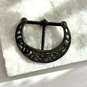 Dark Rich Bronze Vintage Southwest Style Curved Edge Cutout Ornate Belt Buckle